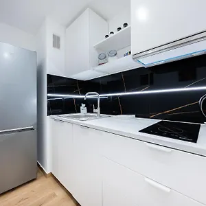  Apartament Unit Centrum By Metro Rondo Onz